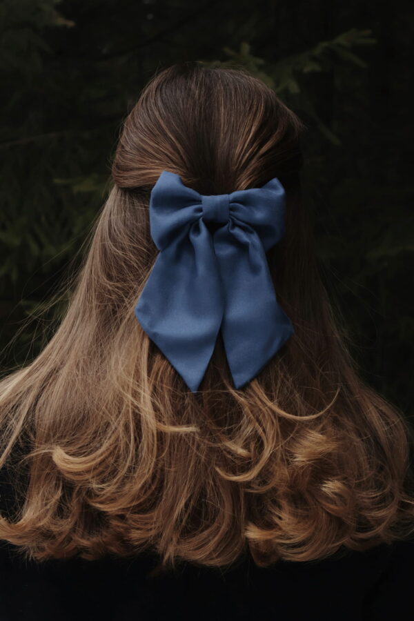 SAPPHIRE BLUE BOW - obrazek 3