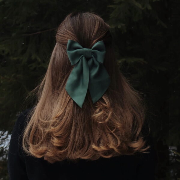 CEDAR GREEN BOW